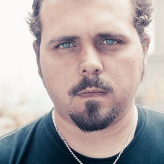 Phil_Holland_Headshot